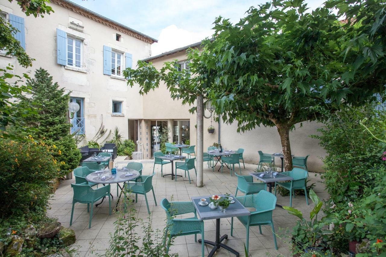Le Lion D'or Hotel Manzac-sur-Vern
